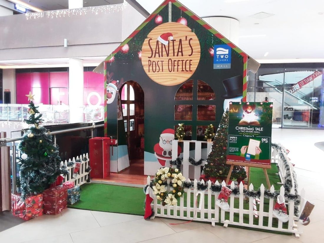 A Santa’s Post Office grotto build photographed in full